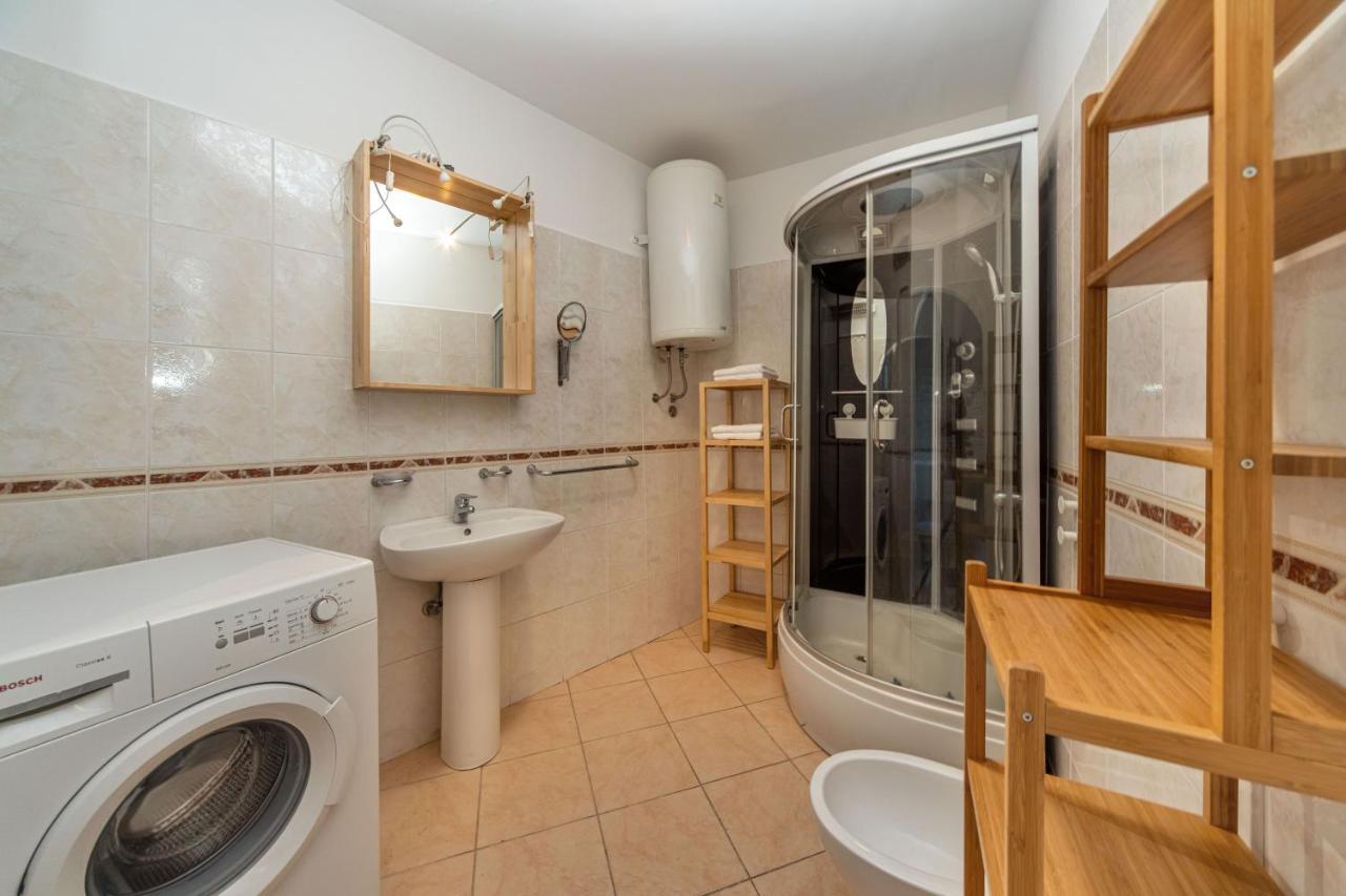 Tia Apartment Рийека Екстериор снимка
